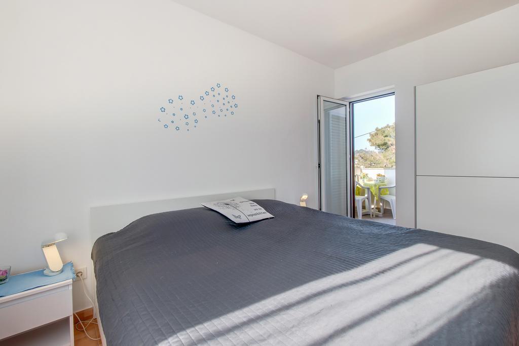 Apartment Senka Mali Lošinj Exterior foto